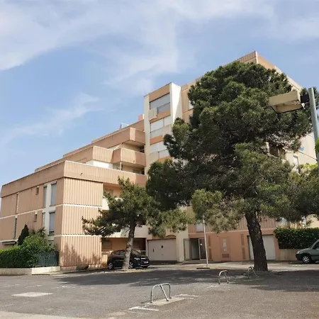 Daire T2 En Bord De - Terrasse - Parking - - Fr-1-388-31